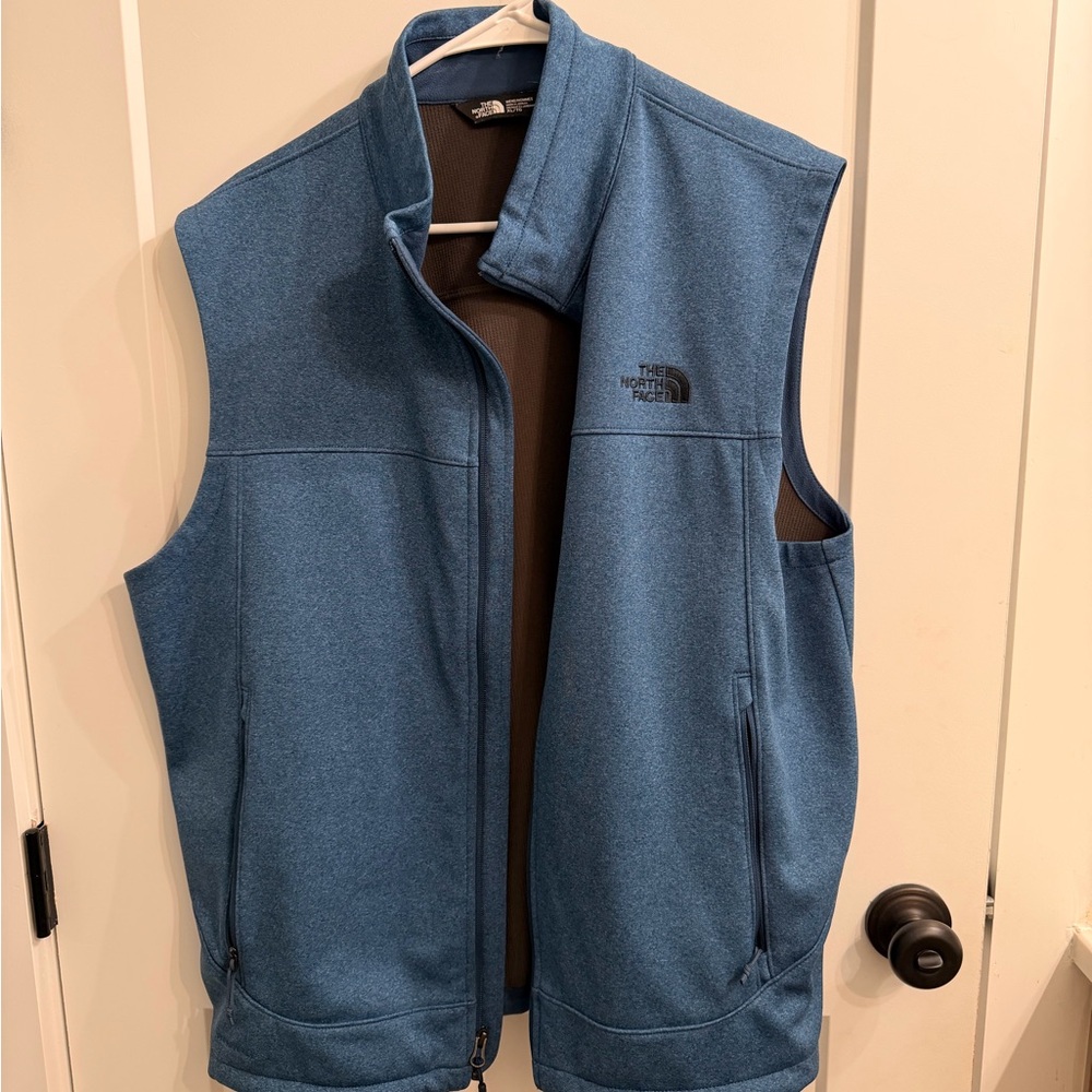 The North Face Men's XL Blue Windwall Vest